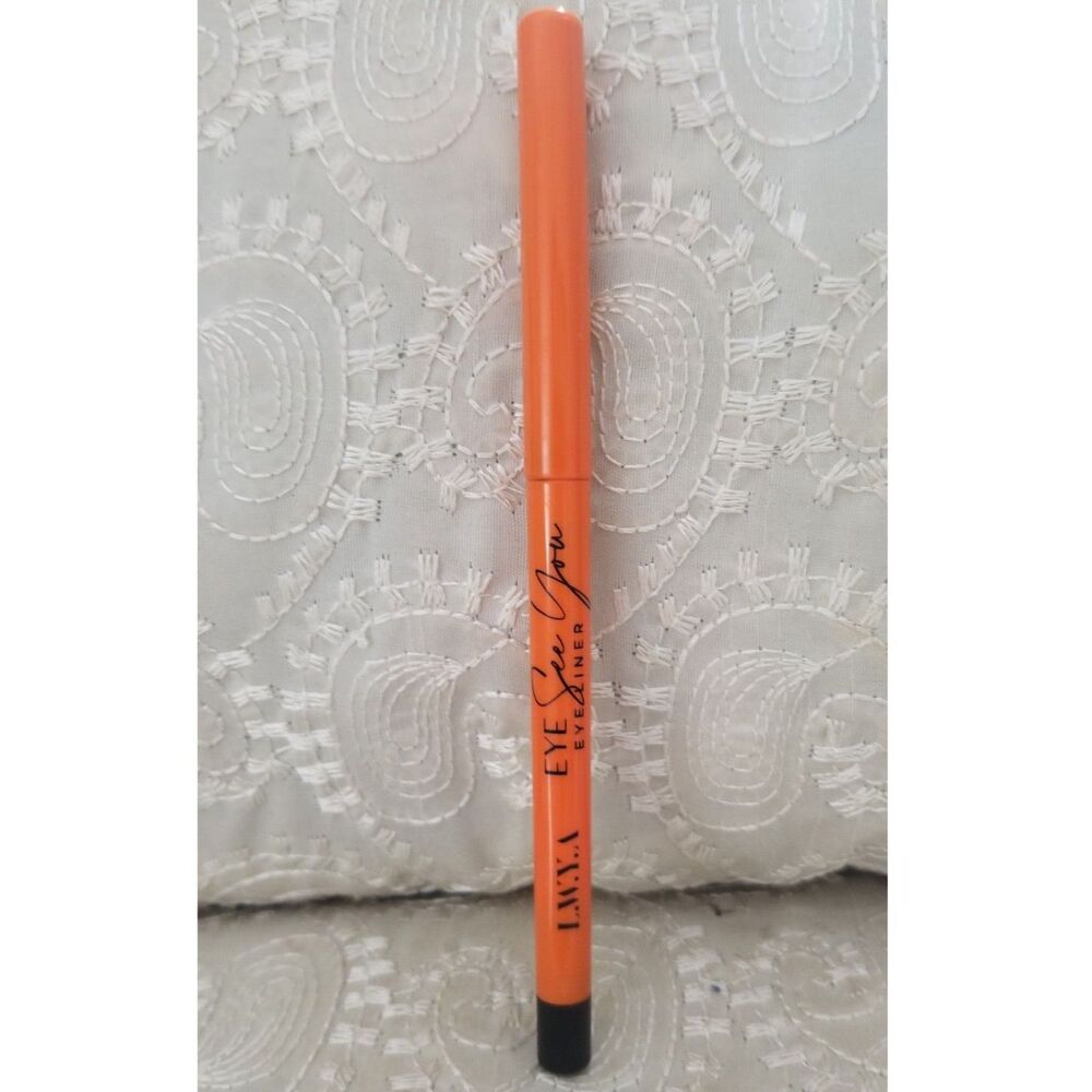 LWYA "Eye See You" Eyeliner in Jet Black